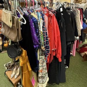 Shop 5 – Vintage & Secondhand Clothing