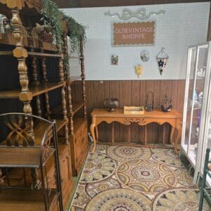 Olde Vintage Shoppe - Shop 69
