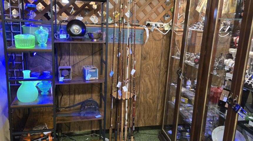 Vintage Fishing Tackle, Pocket Knives & Jewelry - Shop 5