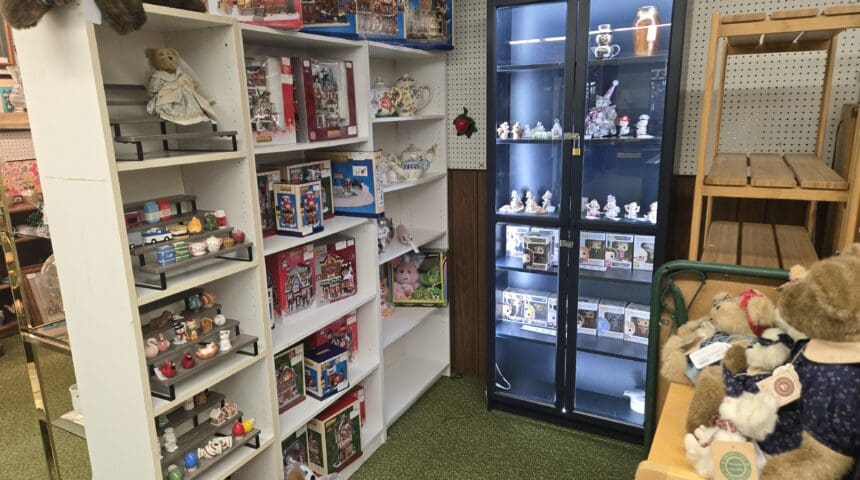Shop 777 - Lemax Christmas Village & Holiday Collectibles in Tacoma WA