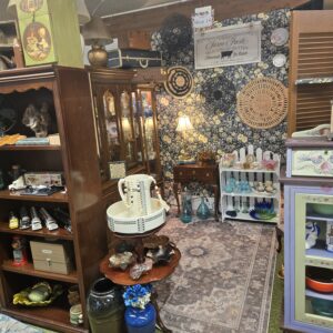 Shop 14 - Petroliana Die-Cast Trucks & Country Kitchen Collectibles in Tacoma WA