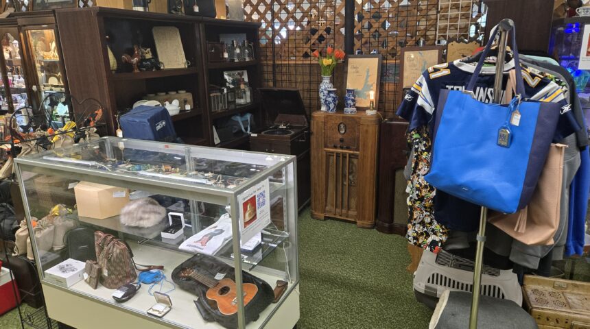 Shop 70 - Antique Victrola & Console Radios in Tacoma WA